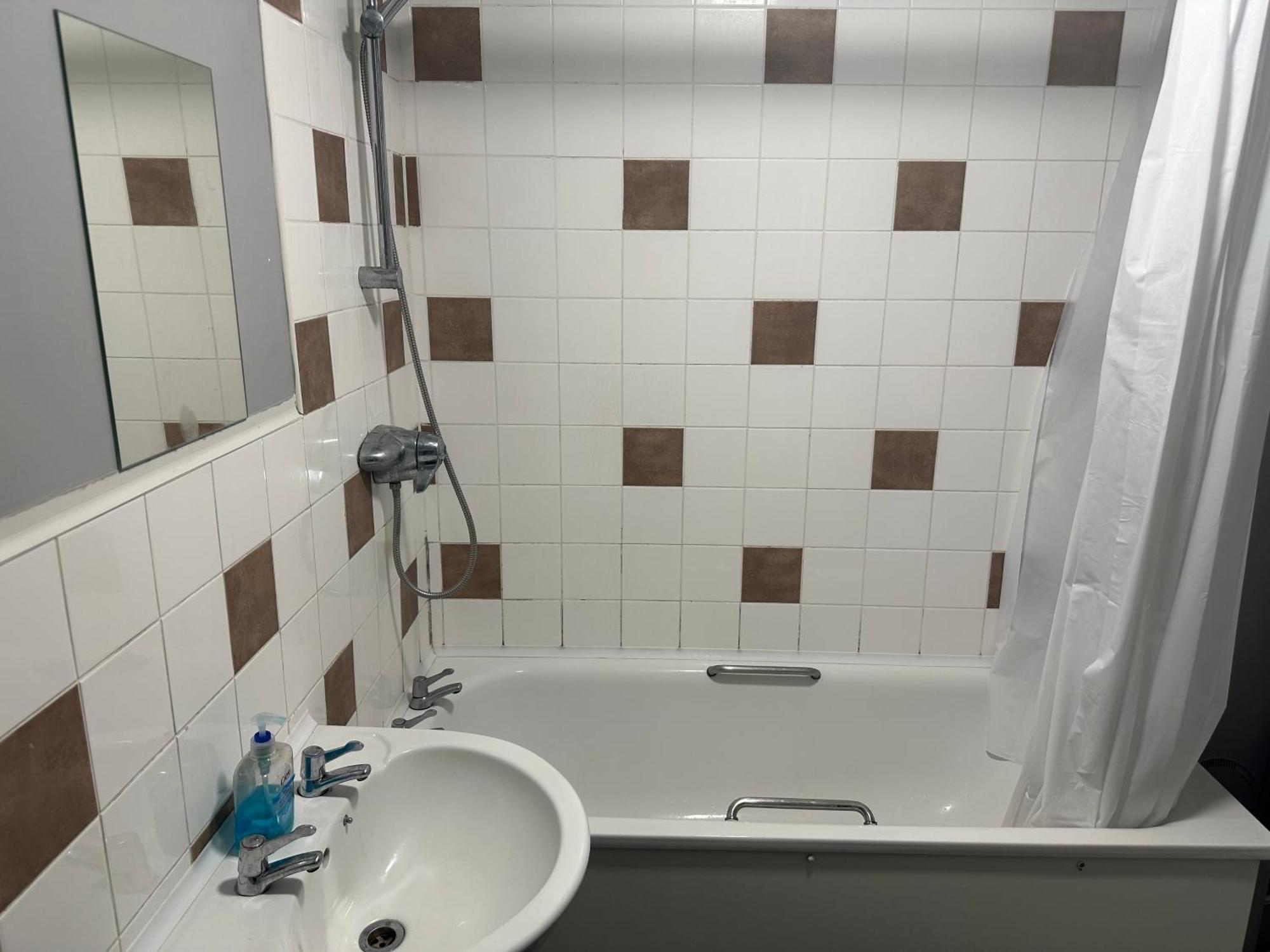 Wembley Serviced Apartment, 20Mins From Central London Exterior photo